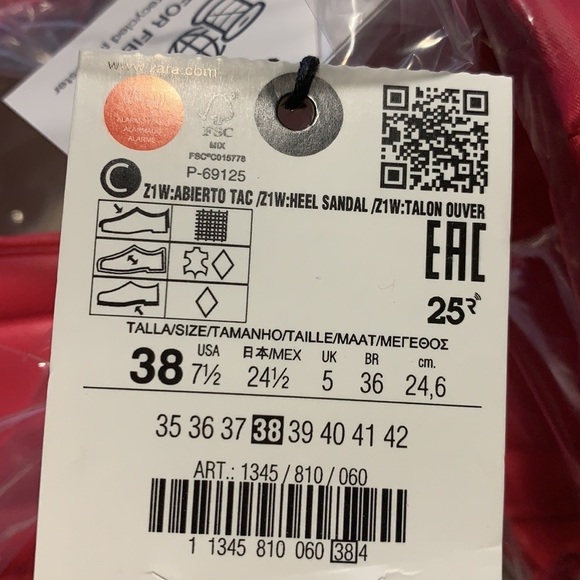 🌹NWT. Zara Fuchsia Satin Effect Quilted Wide Front Strap Heeled Sandals Size 7,5 - Picture 10 of 10